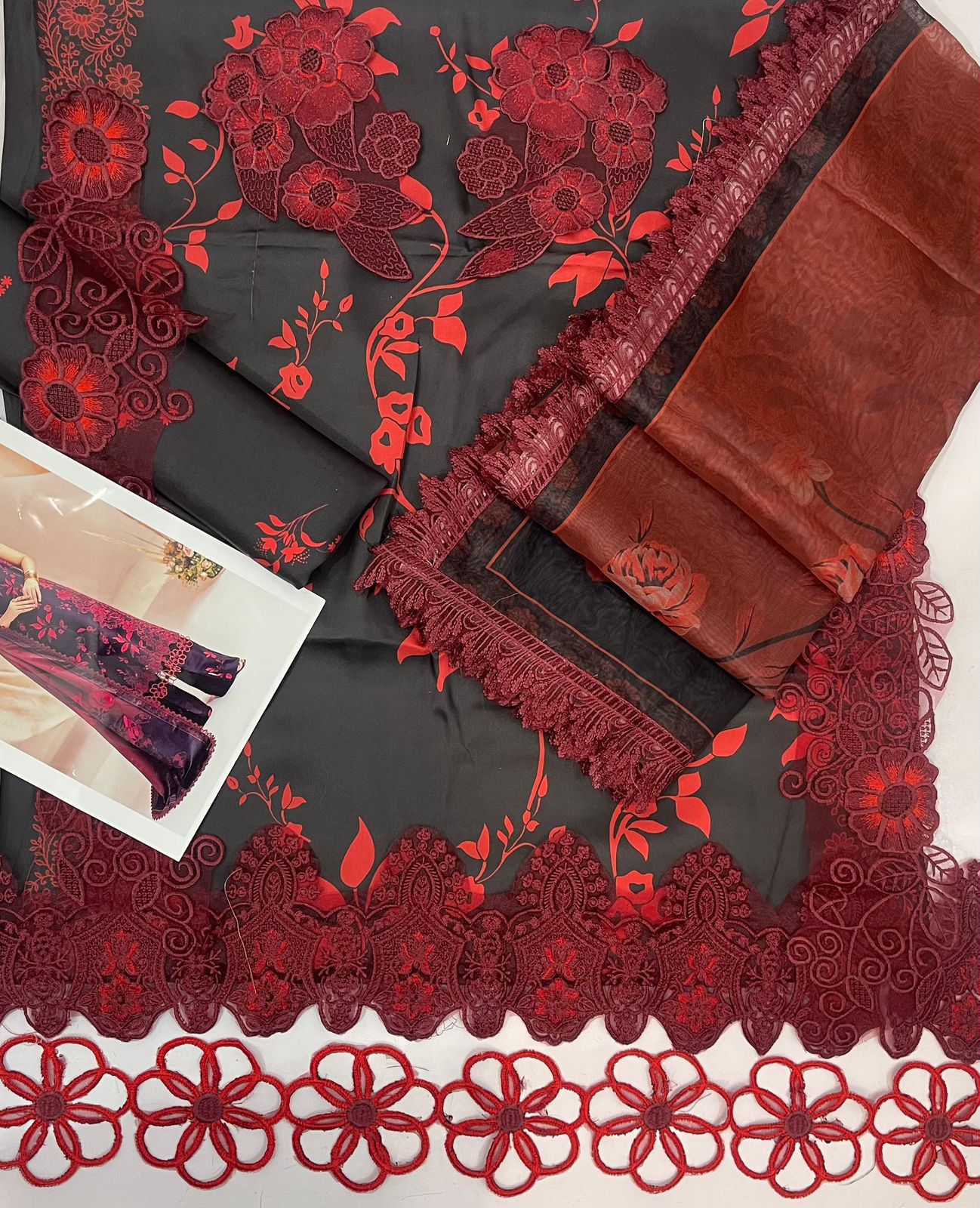 3PC Digital Printed Lawn Embroidered Suit