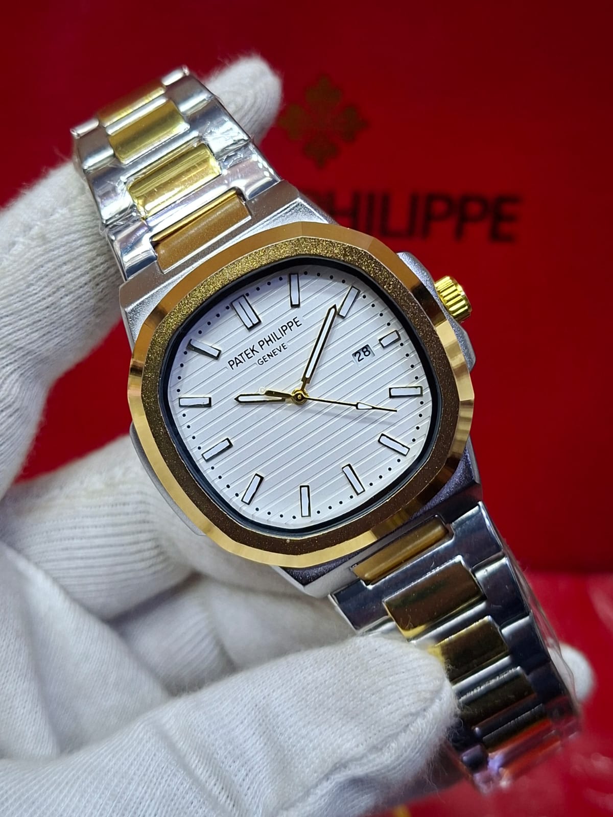PATEK PHILIPPE Luxury Quartz Watch with Date & Butterfly Lock